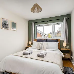 Homely And Stylish Bermondsey With Parking , London United Kingdom